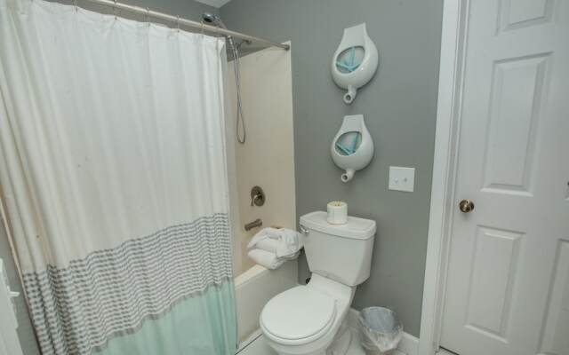 Oceania 703 3 Bedroom Condo by RedAwning