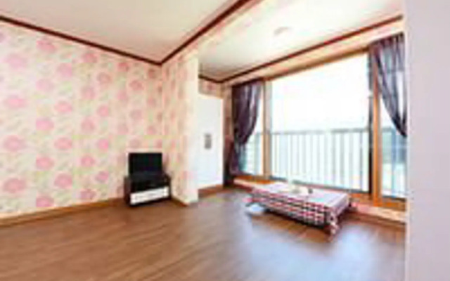 Gapyeong Yongchu View Sound Pension