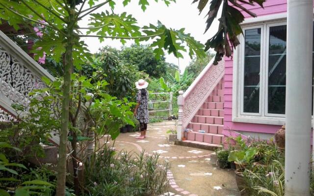 Pathuma Garden and Resort