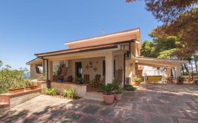 Holiday Home Cala Bianca