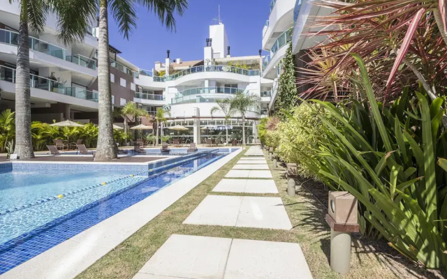 Fabulosa Cobertura com Jacuzzi - Condomínio com Piscina - Boulevard Bombinhas