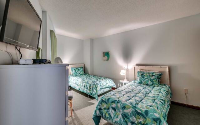 Wellington - 502 by RedAwning