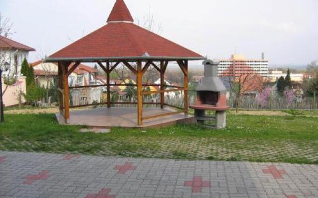 Arany Apartmanház