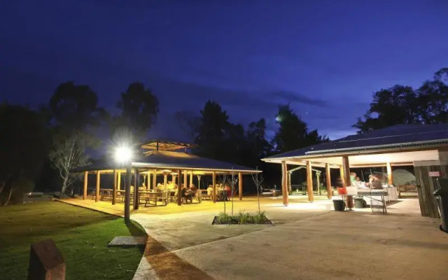 Billabong Camp, Taronga Western Plains Zoo
