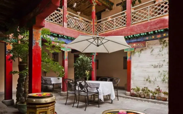 Yabshi Phunkhang Heritage Hotel
