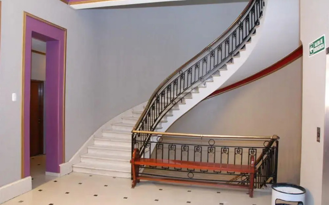 Hotel Savoy