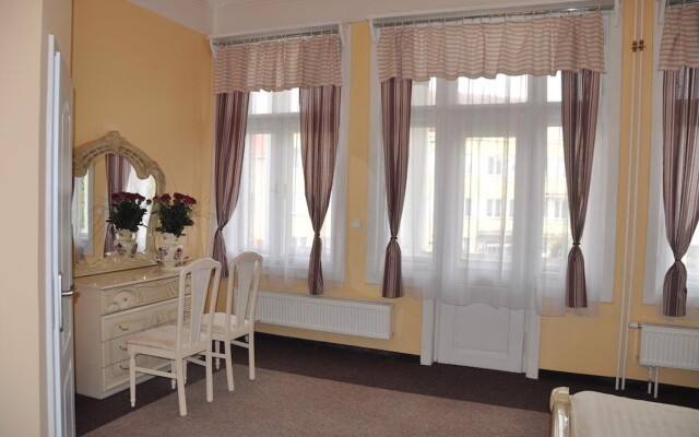 Apartmány vila Týniště