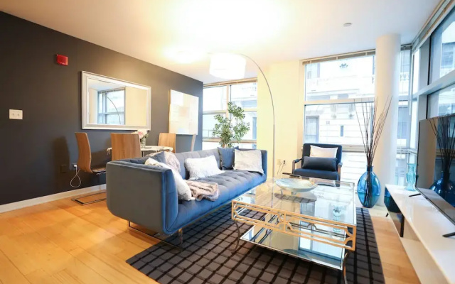 100 Walkscore Boston Commons Condos by Barsala