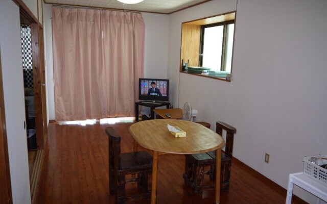 Yado Cyuramarti Hostel