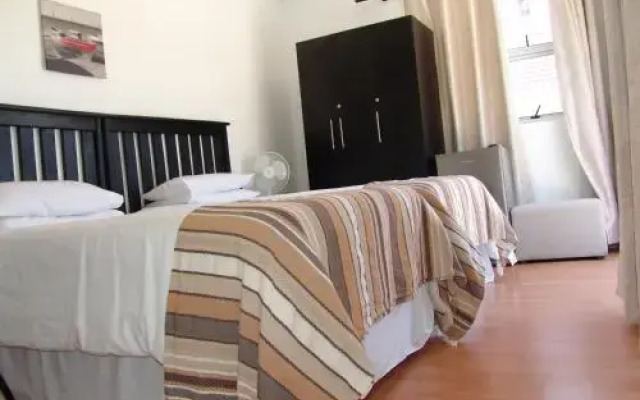 Palm Tree Guesthouse