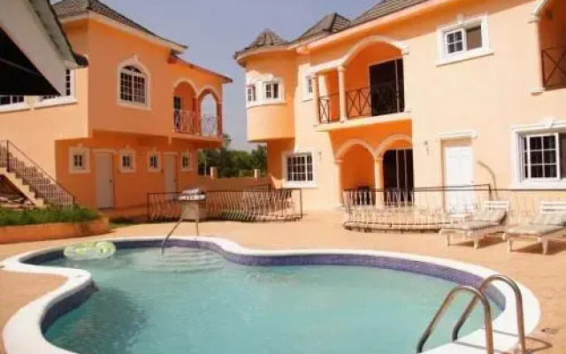 Le Chateau Villa Beaux Paradis