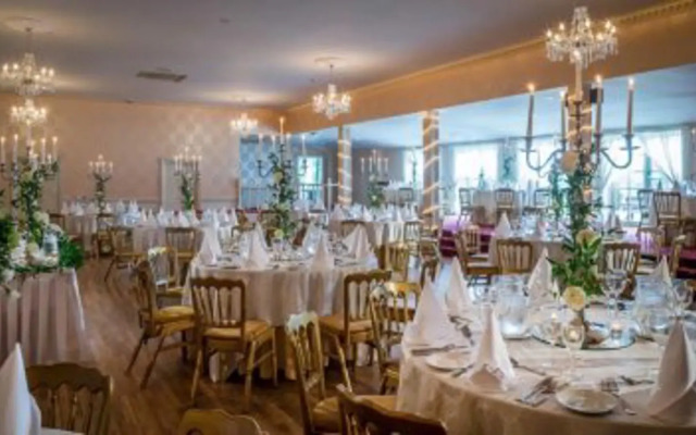 Dundrum House Hotel Golf & Leisure Resort