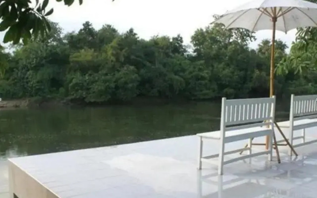 Chom Kwai Lae Dao Resort