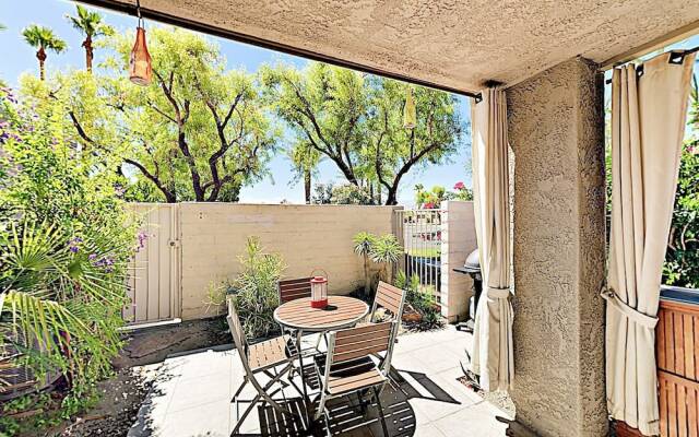 Modern Palm Springs Condo by RedAwning