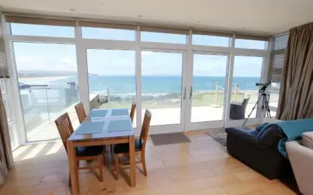 At The Beach Rooms