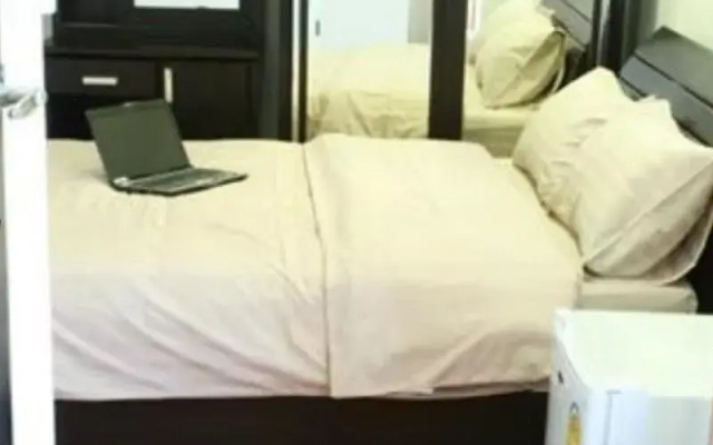 B8 RooMs