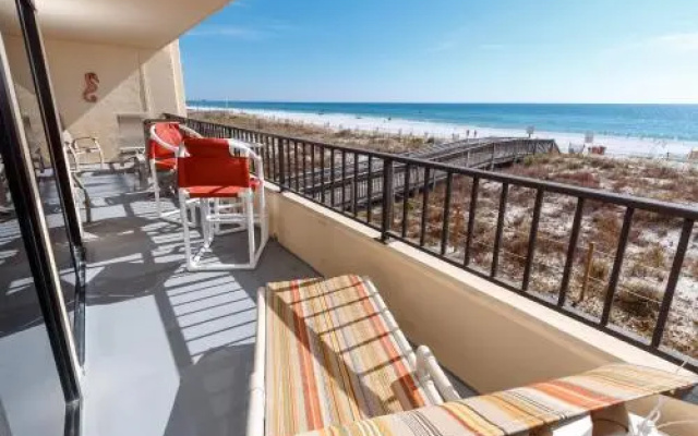 Surf Dweller 205 by RedAwning