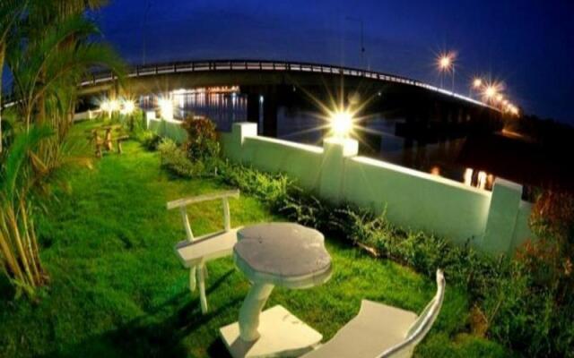 Ingmoon Riverside Resort And Spa