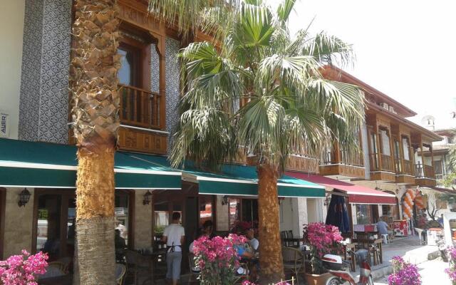 Hotel Caretta