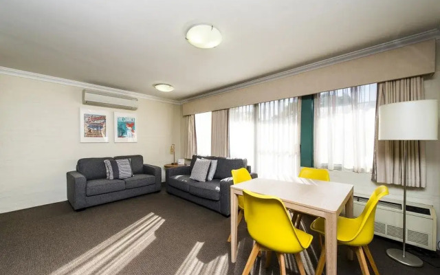 Subiaco Village 20