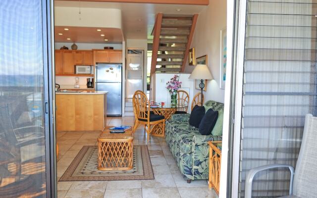 Hale Mahina B403 by RedAwning