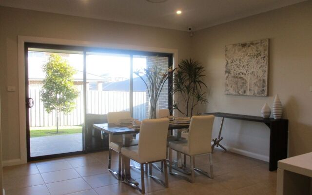 Edmondson Villa Sydney