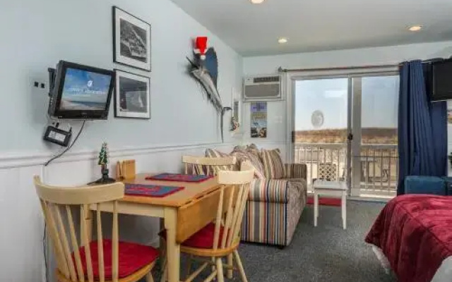 46th St Windjammer 105 1Br Studio
