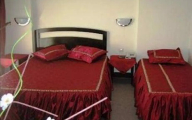 Club Golden Lady Hotel