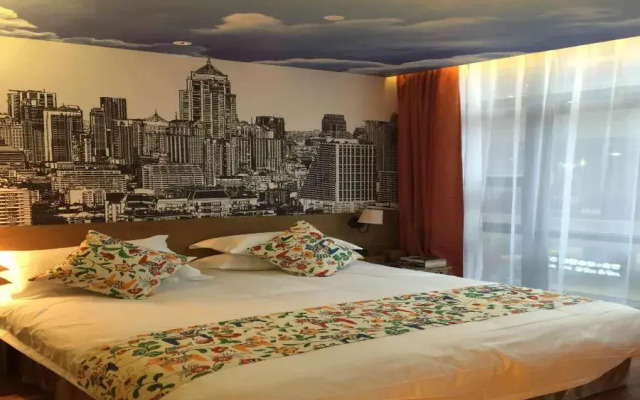 ChonpinesHotel