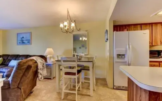 Starboard Light 7 by Distinctive Beach Rentals