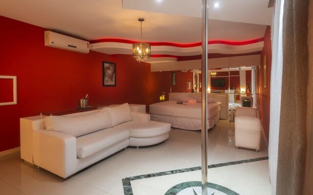 Motel 2001 - Adults Only