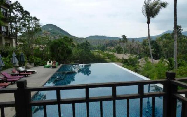 Private 4 Bed Villa in Maenam Ko Samui