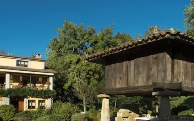 Casa Rural Santu Colás