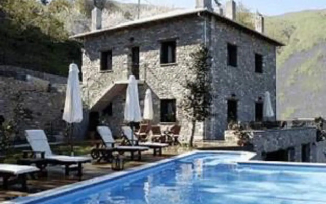 Miression Pelion House