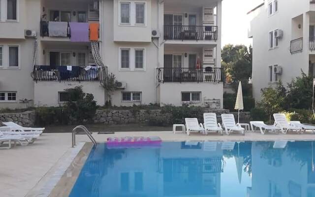 BBF Apart 2 by Dream of Holiday