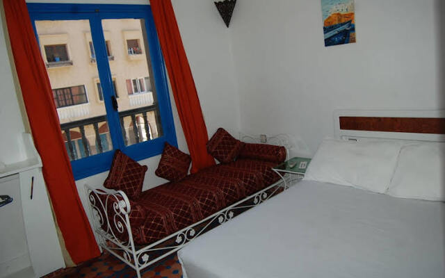 Riad Eraounak Souiri Hotel