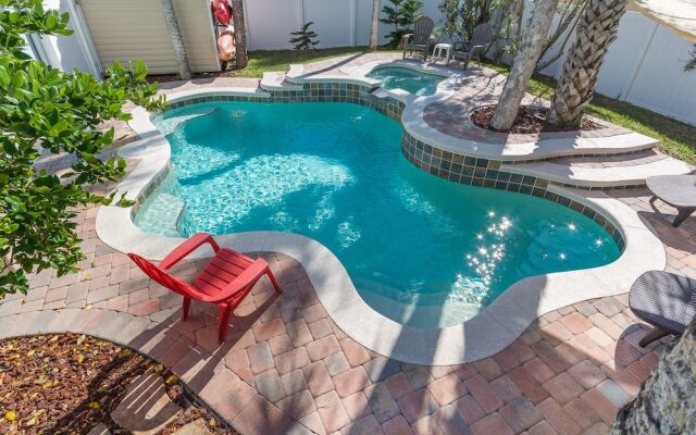 4700Sax - Delightful Pool Home
