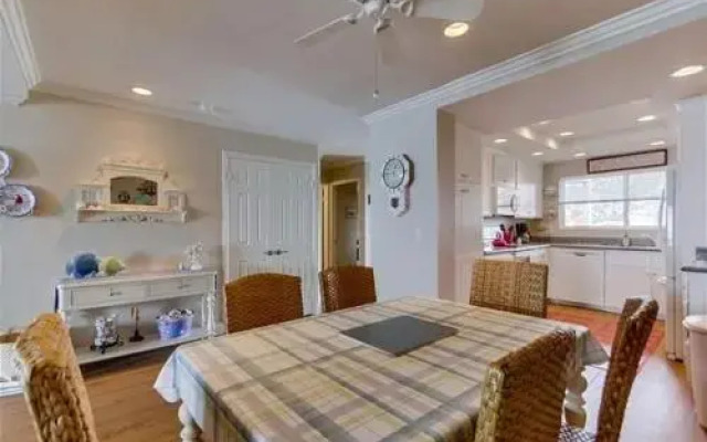 Work-Friendly Oceanfront Condo with Pool and Spa Access SURF25 by RedAwning