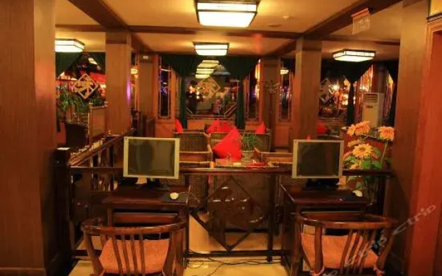 Hexi Hotel
