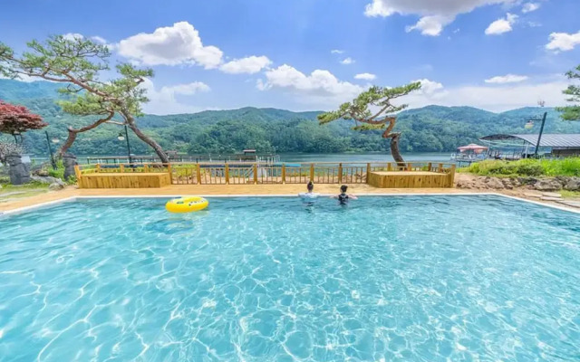 Gapyeong Garamseulki Pension