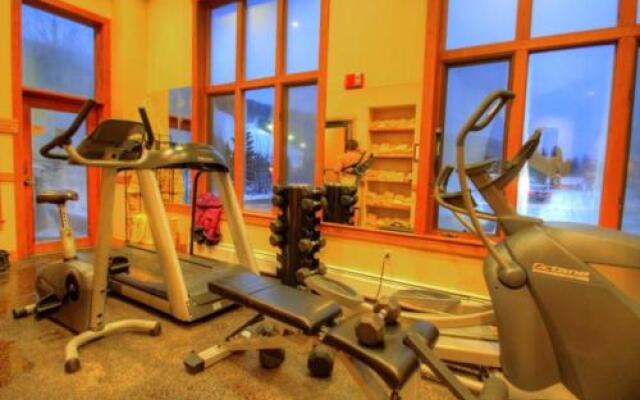 1 Bedroom Colorado Mountain Vacation Rental in River Run Village with Convenient Access to Ski Slopes