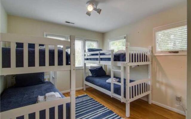 Carolina Boulevard 122 by RedAwning