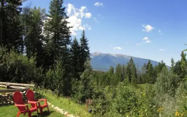 Bearberry Meadows Guest House