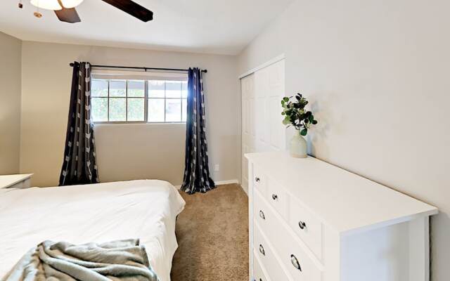 E Vernon - 4 Br Home