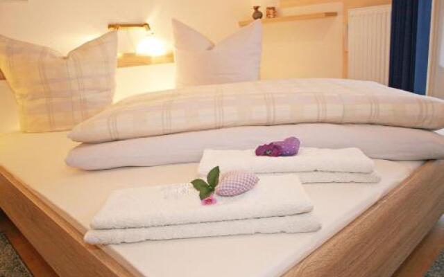 Ferienwohnung am Mönchgraben mit Balkon