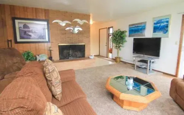 Pacific Paradise - 1 Br townhouse by RedAwning