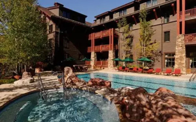 The Ritz-Carlton Aspen Highlands 3 Bedroom Residence Club Condo, Ski-in Ski-out