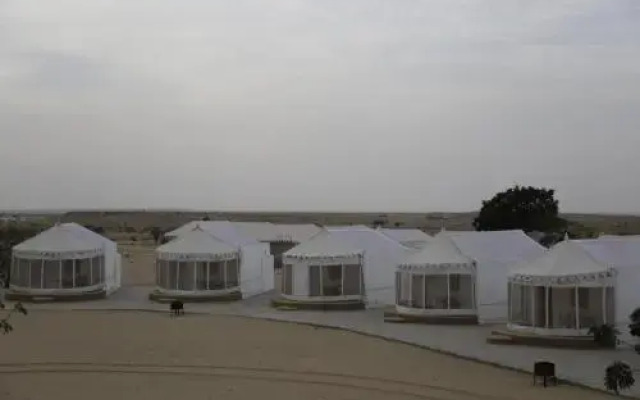 Camel Safari Dunes Camp