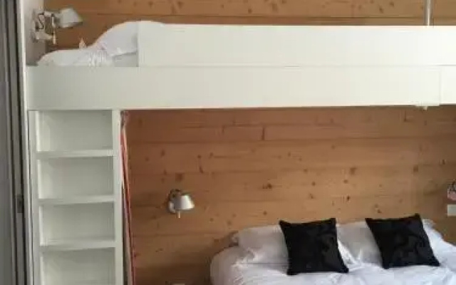 Maison Aya