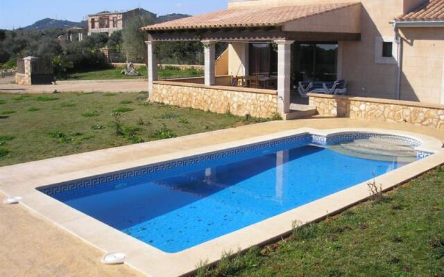 Villa Binimelis II